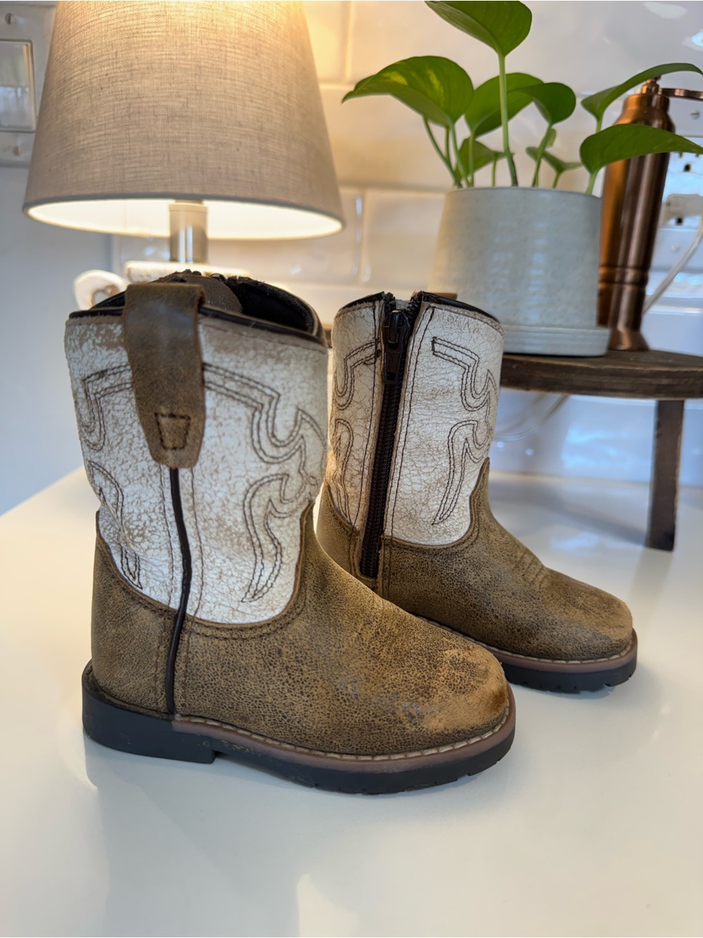 Cody James Kids Brown and Cream Western Pull-On Boots with Side Zip size 5